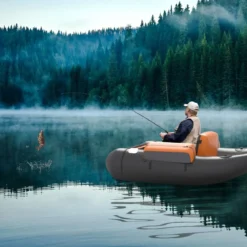 Aufblasbarer Schwimmreifen mit Aufbewahrungstaschen Fischerboot 136 x 105 x 53 cm Schwarz