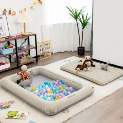 Aufblasbares Kleinkind-Reisebett mit 2 in 1 Mehrzweck-Design für Kinder 165 x 118 x 20 cm Grau