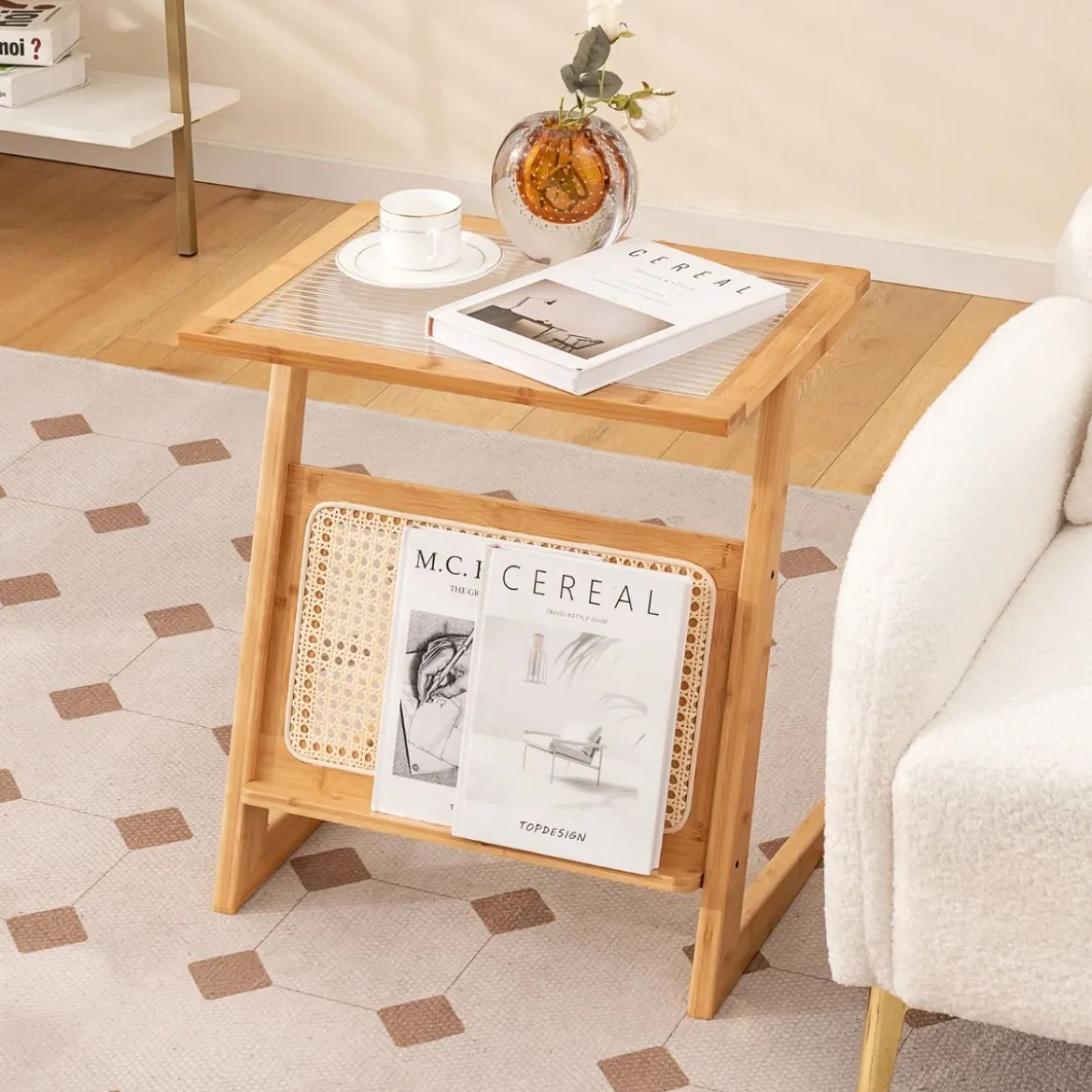 Bambus Beistelltisch mit Rattan Zeitschriftenhalter & Glasplatte Z-förmiger Couchtisch Sofatisch