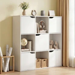 Bücherregal aus Holz Bücherschrank mit 9 Würfeln & 5 Türen Würfelregal mit Kippschutz Weiß