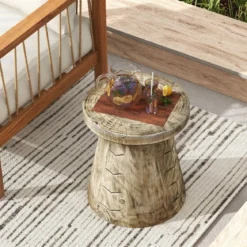 Beistelltisch drinnen & draußen pilzförmiger Pflanzenständer holzähnlicher Hocker wetterfester Tisch aus Naturstein mit Holzmaserung Natur