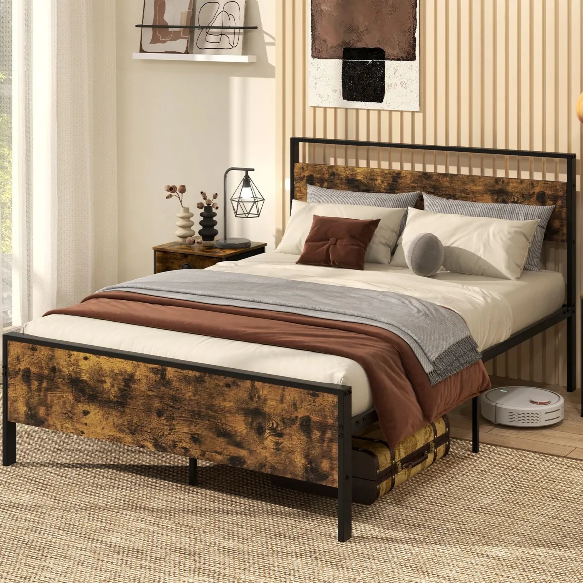 Bettgestell für 200 x 140 cm Matratze Industrielles Metallbett mit Hölzernem Kopf- & Fußteil