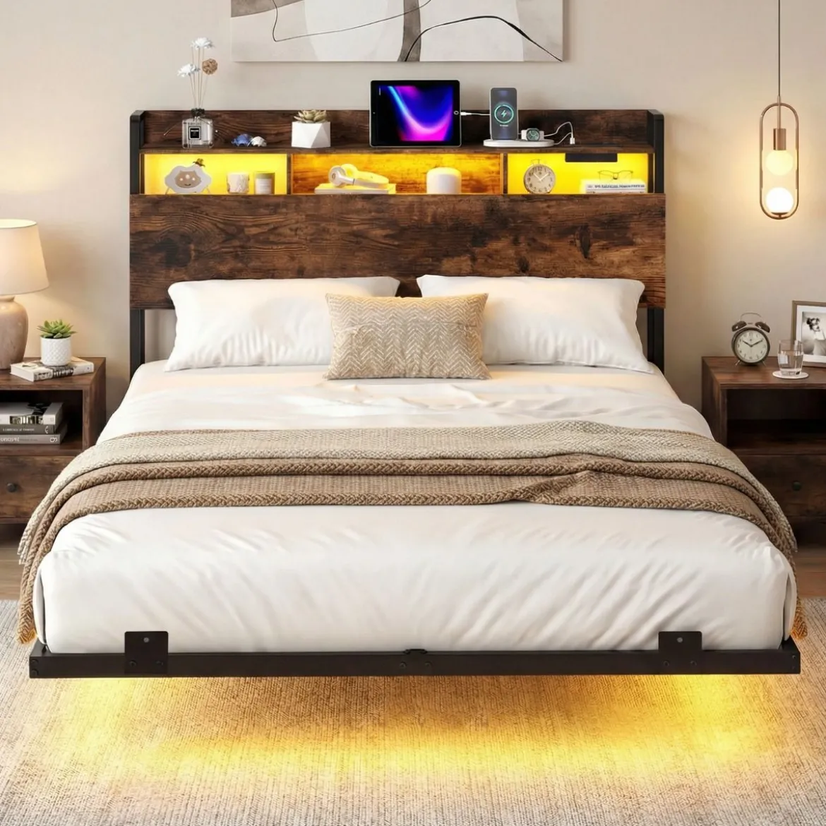 Bett mit Ladestation & LED-Beleuchtung Kopfteil mit Stauraum Bettgestell mit Lattenrost Doppelbett