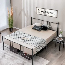 Bettrahmen aus Metall Modernes Plattform-Bettgestell Plattformbett 200 x 140 cm Schwarz