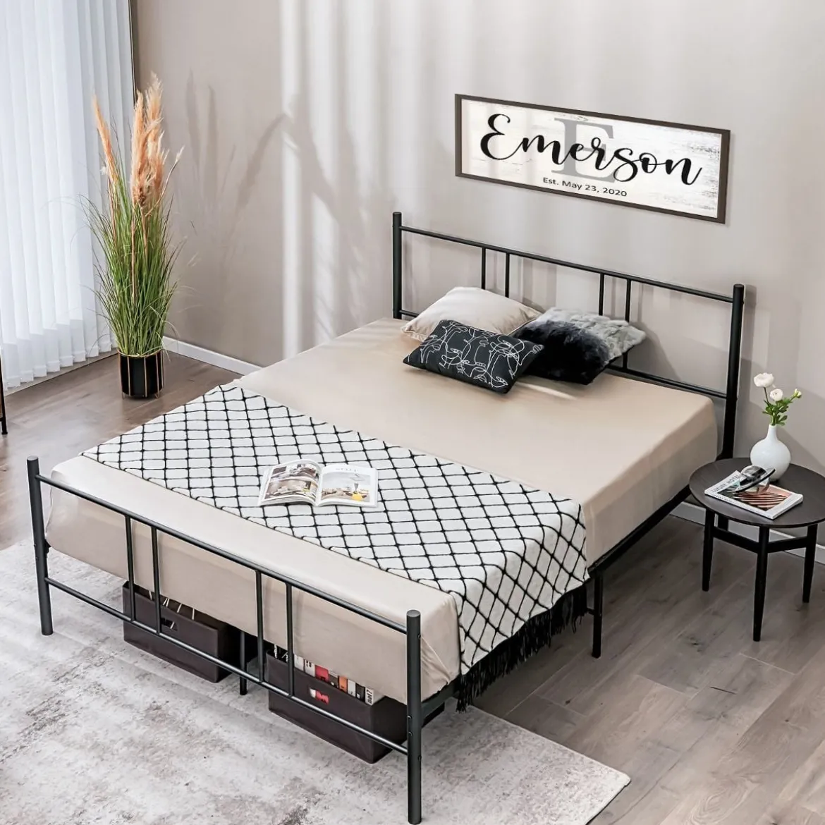 Bettrahmen aus Metall Plattform-Bettgestell mit Kopfteil und Fußteil 200 x 160 cm Schwarz