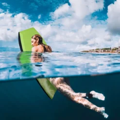 Bodyboard leichtgewichtig Schwimmbrett mit EPS-Kern & XPE Oberfläche für den Strand für Kinder & Erwachsene 106cm Grün