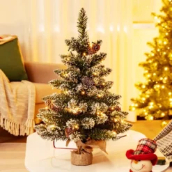 64 cm hoher beleuchteter Mini-Weihnachtsbaum Kleiner Künstlicher Schneebeflockter Christbaum Grün