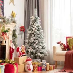 150 cm hoher künstlicher verschneiter Bleistift-Weihnachtsbaum mit weißen Beeren & Weihnachtssternen
