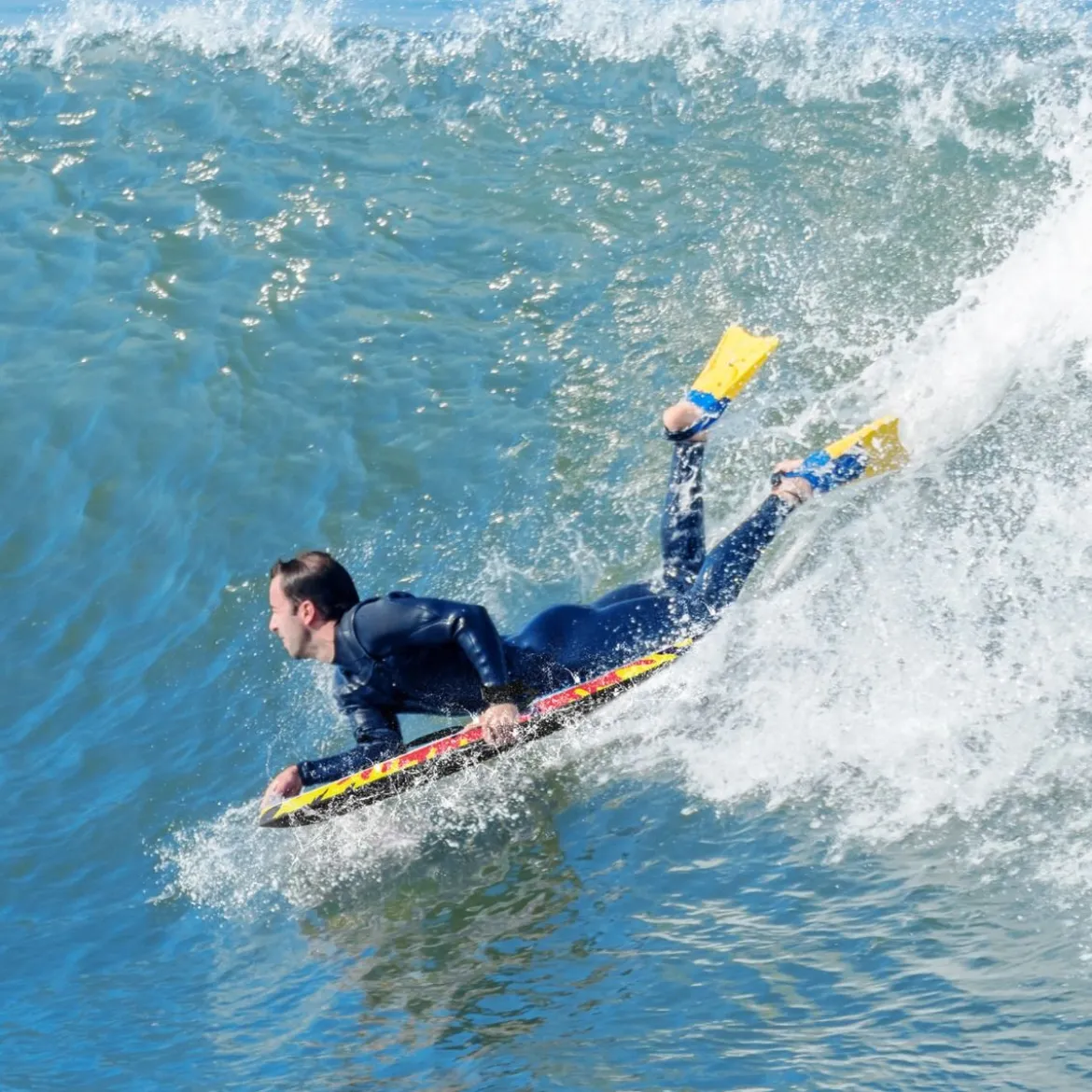 104 cm Kinder Bodyboard mit EPS-Kern & XPE-Deck & HDPE-Unterseite & Handgelenkschlaufe Explosionsmuster