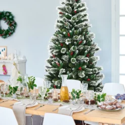 150/180/210/240 cm Künstlicher Weihnachtsbaum mit Schneeflocken roten Beeren und Kiefernzapfen Grün
