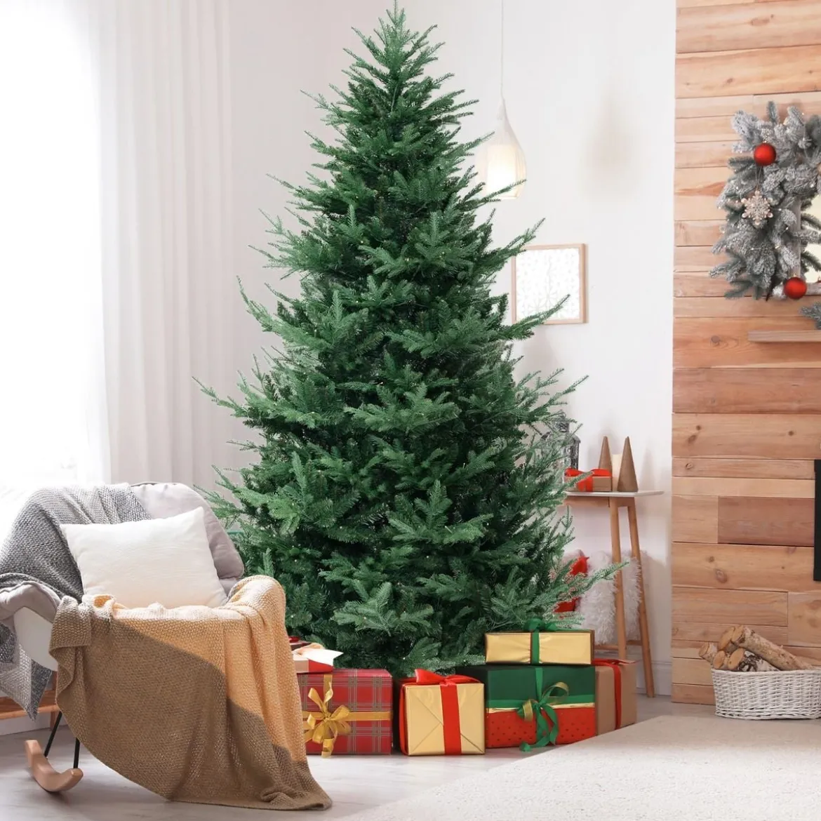240 cm Künstlicher Weihnachtsbaum mit 450 Warmweißen LED Lichtern Tannenbaum