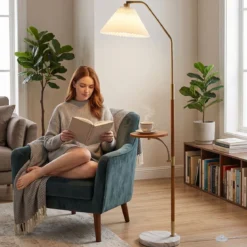 160 cm Stehlampe mit Ablage Plissee Lampenschirm aus Papier mit Verstellbarem Lampenkopf