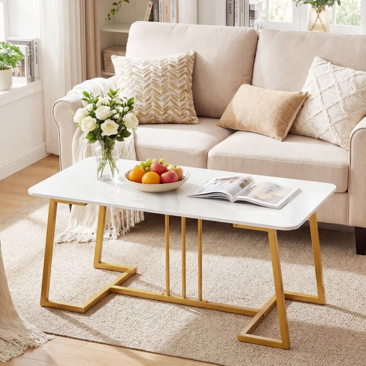 Couchtisch Kunstmarmor 90 cm Metallrahmen Rutschfest Modern Beistelltisch Weiß Gold