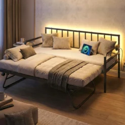 Einzelgröße Tagesbett mit LED-Lichtern & Ladestation Sofa-Bettgestell mit Ausziehbarem Trundle Schwarz