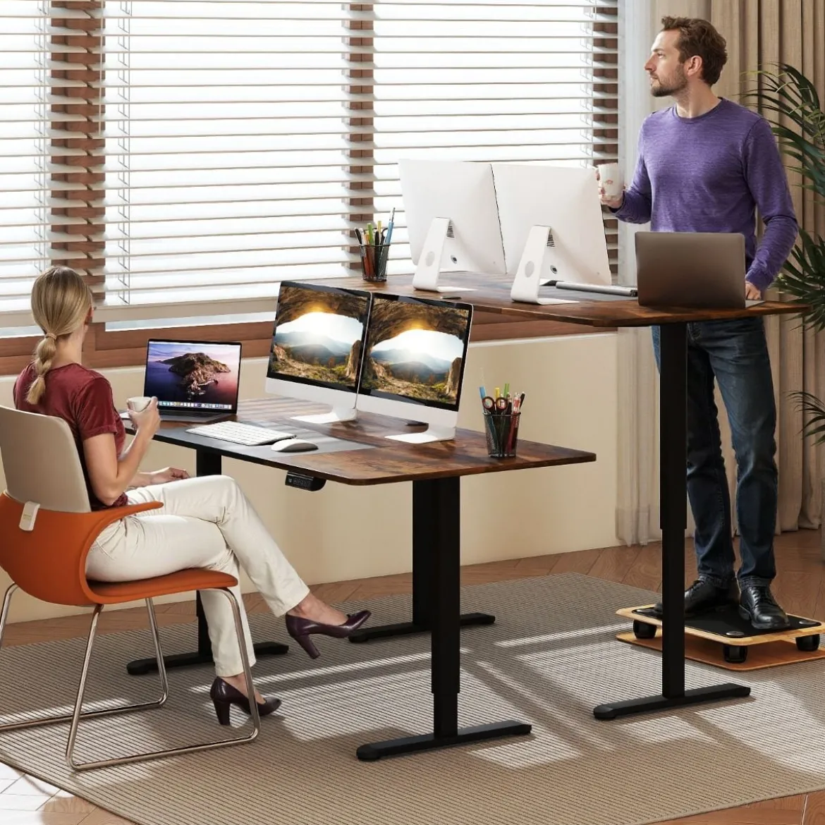 Elektrischer Stehschreibtisch 140 x 70 cm höhenverstellbarer Schreibtisch ergonomischer Sitz-Steh-Schreibtisch Beige/Braun/Natur