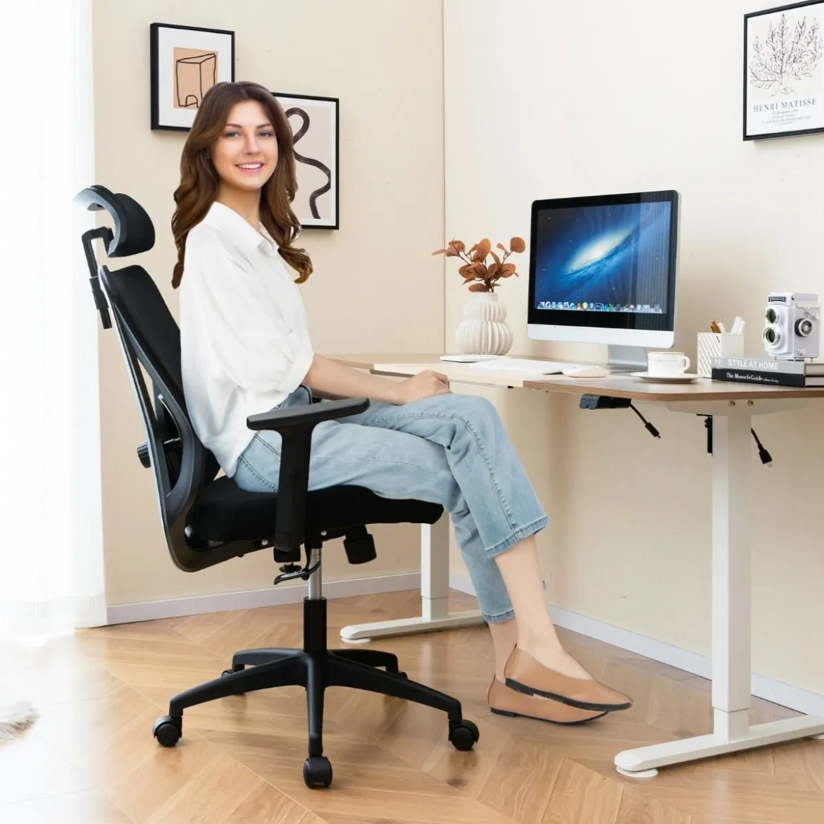 Ergonomischer Bürostuhl Schreibtischstuhl mit Verstellbarer Lordosenstütze 69 x 63 x 110–119 cm Schwarz