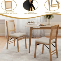 2er Set Klappstühle Esszimmerstühle mit Rattan-Rückenlehne Gepolsterten Sitzen & Holzrahmen Natur