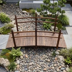 Gartenbrücke aus Tannenholz Bogenbrücke mit Geländer Wetterfest 500kg Tragkraft 230 x 73 x 108 cm