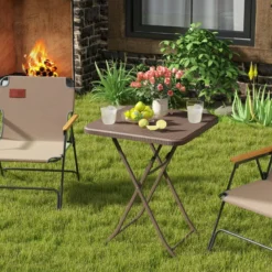 Gartentisch in Rattan-Optik mit HDPE-Tischplatte Klappbarer Balkontisch Quadratischer Campingtisch