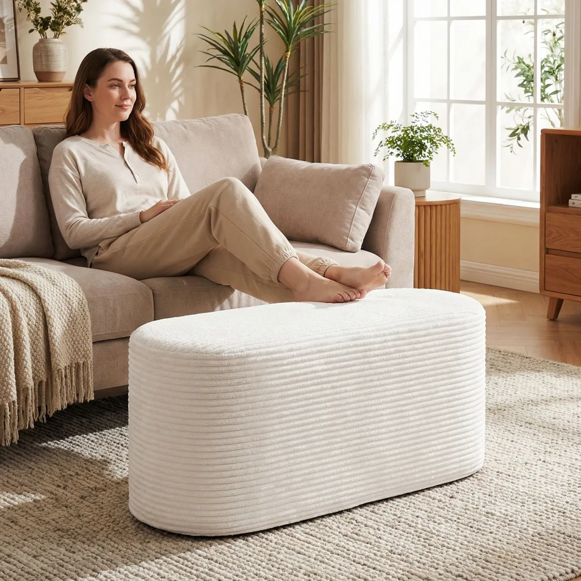 Gepolsterte Ottomane Bank 120 cm Moderner Hocker am Fußende des Bettes mit Cordstoff & Hochdichtem Schaumstoff Beige