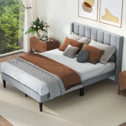 Gepolstertes Doppelbettgestell für 200 x 140 cm Matratze Plattformbett mit Kopfteil Bettgestell Grau
