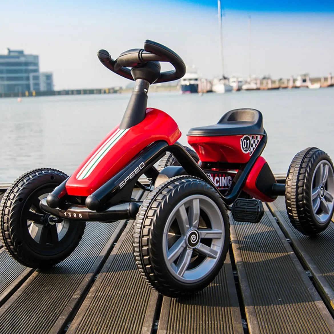 Go-Kart mit Pedalen Kinderfahrzeug mit 4 Rädern & Anti-Rutsch-Streifen Rot