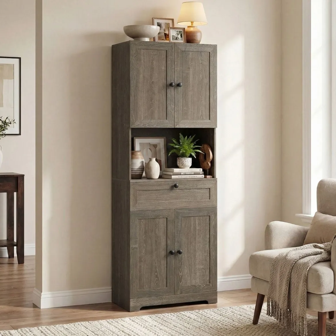 Hochschrank mit 4 Türen & 1 Schublade & Offenes Fach & 3-Fach Verstellbares Regal Grau
