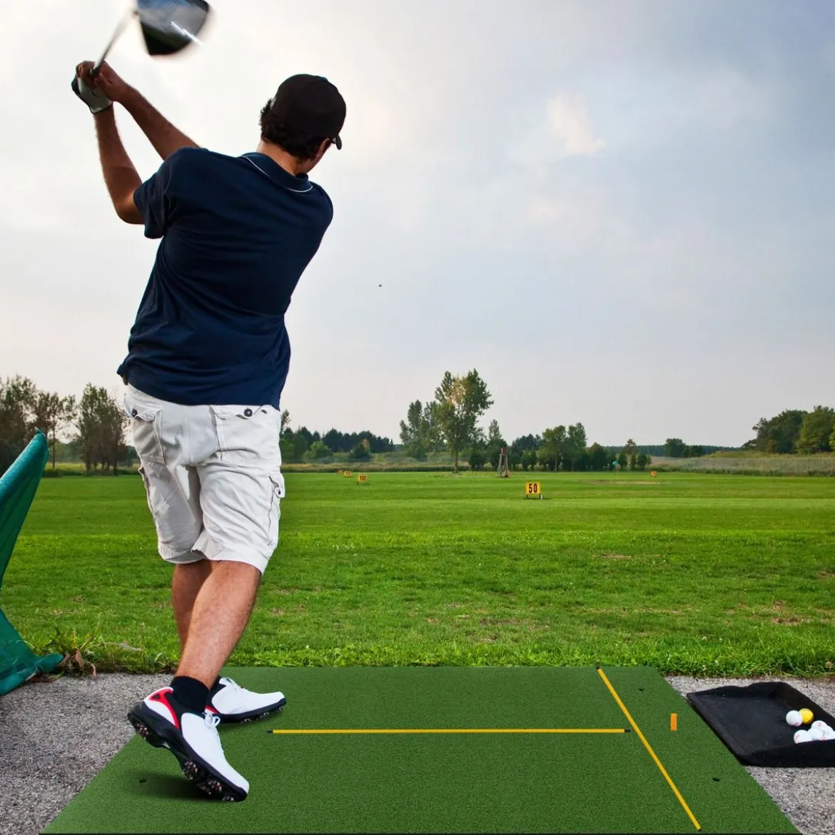 3-in-1-Abschlagmatte für Golf mit Kunstrasen 2 Golf-Tees 2 Ausrichtungsstäben & 6 vorgebohrten Abschlaglöchern 152 x 117 cm