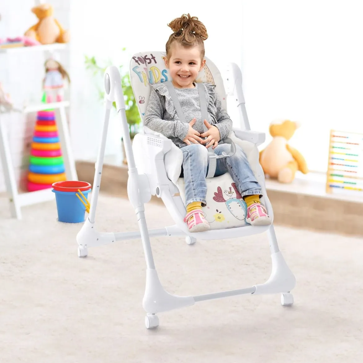 3-in-1-Babyhochstuhl mit 5-fach verstellbarer Fußstütze 3-fach verstellbarer Rückenlehne & 4 Universalrädern Beige