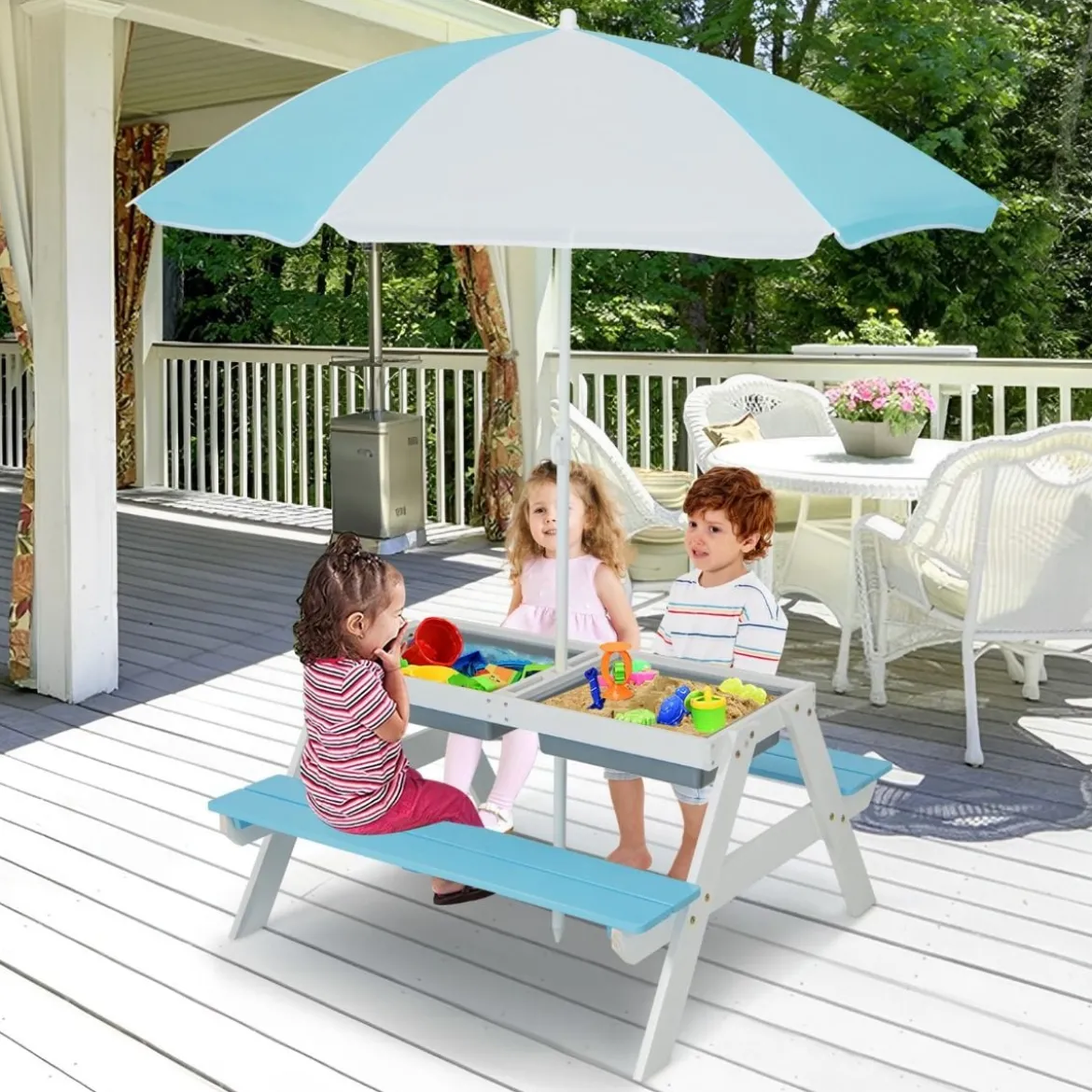 3-in-1 Picknicktisch für den Außenbereich Wasser & Sandtisch mit Spielboxen & Schirm Blau und Weiß
