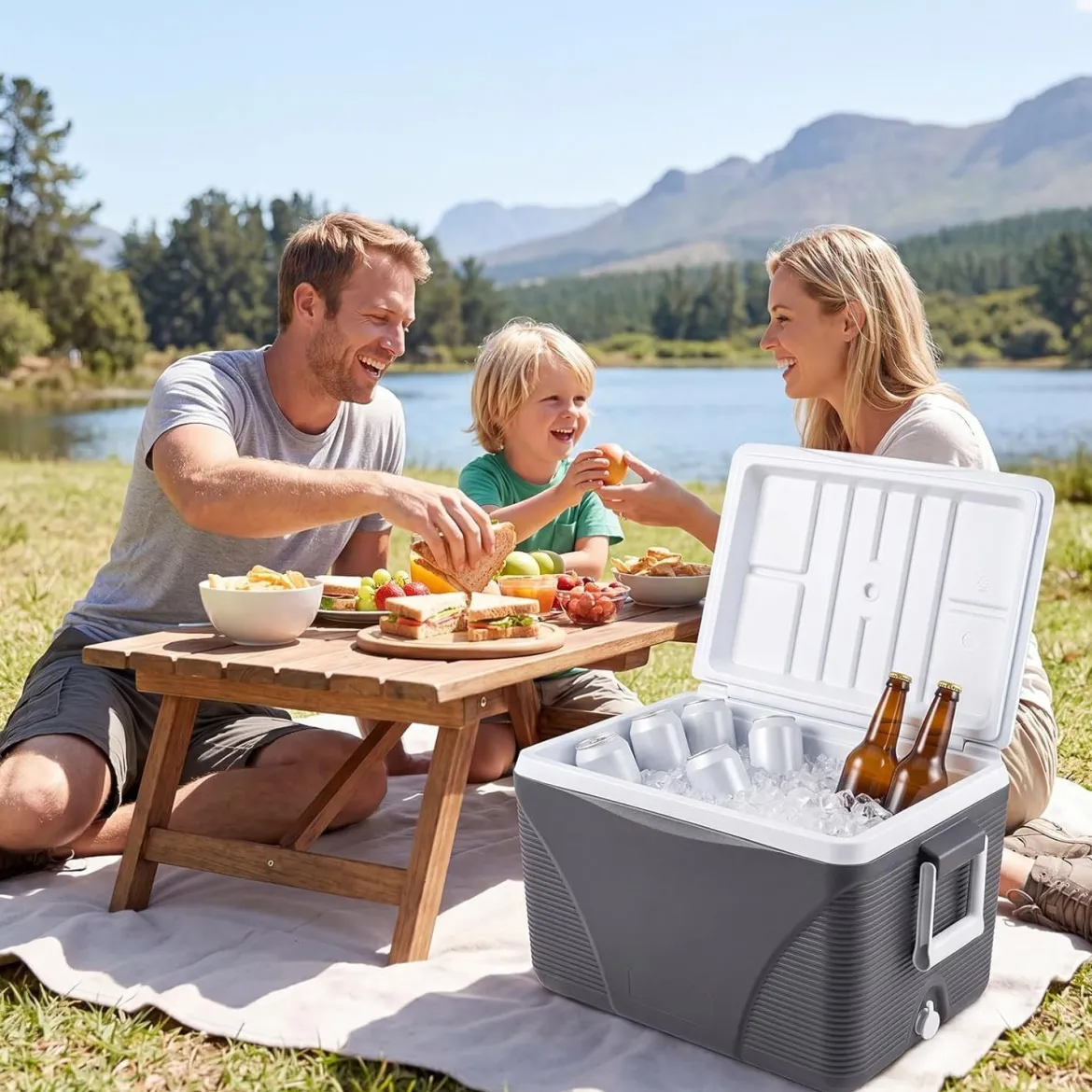 Kühlbox 41 L Thermobox ohne Strom bis 5-7 Tage Kühlung Isolierbox aus Kunststoff mit 4 Getränkehaltern