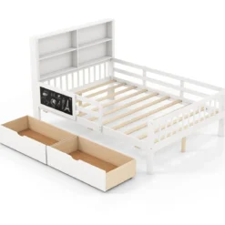 Kinderbett mit 2 Schubladen Bücherregal & Tafel 140 x 200 cm Jugendbett mit Rausfallschutz Weiß