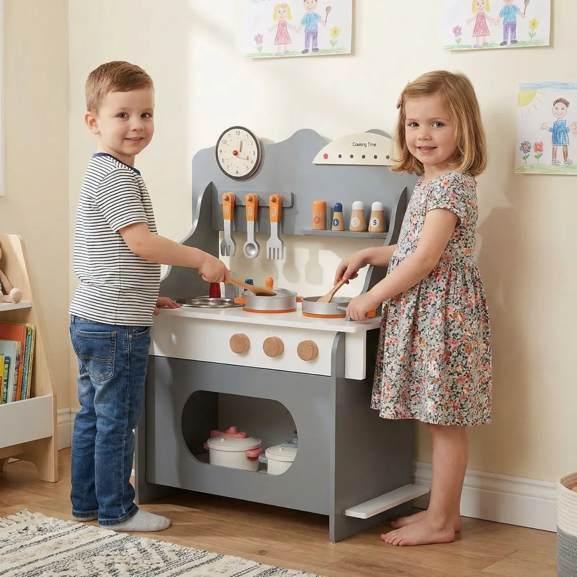 Kinder Spielküche mit Komplettem Zubehör Puppenkühe mit Uhr & Herd & Gewürzregal Grau