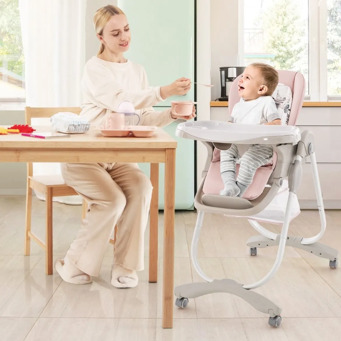 Klappbarer Hochstuhl mit Rädern & Verstellbarer Höhe & Fußstütze & Rückenlehne Babysitz Rosa