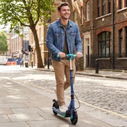 Klappbar Roller Scooter mit 2 Leuchtenden Rädern & Ständer Höhenverstellbar Tretroller Grün
