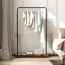 Kleiderständer auf Rollen mobile Garderobe im industriellen Rohrstil Mantelständer mit stabilem Metallrahmen