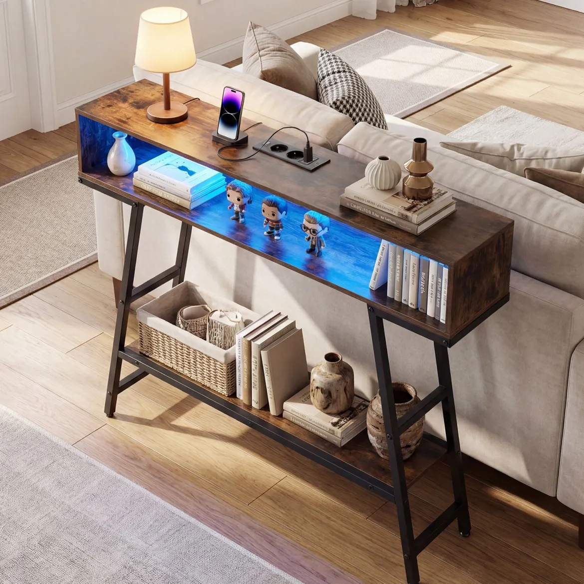 Konsolentisch mit LED-Beleuchtung & Ladestation 3-stufiger Flurtisch Schmaler Sofatisch Rostbraun
