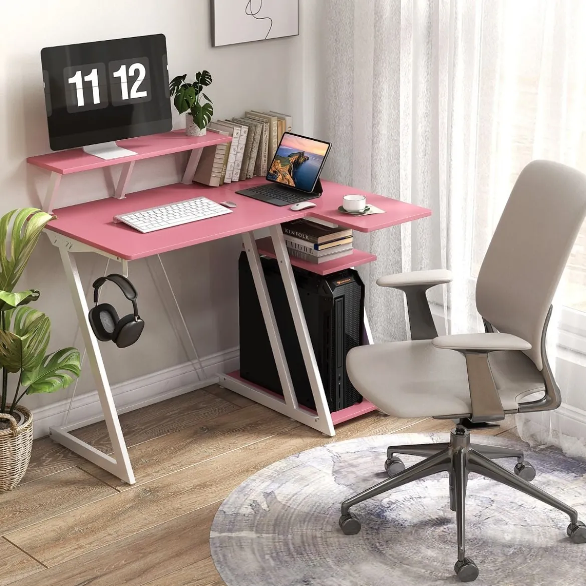 L-förmiger Gaming-Schreibtisch mit Steckdosen & USB-Anschlüssen mit Monitorregal Computertisch