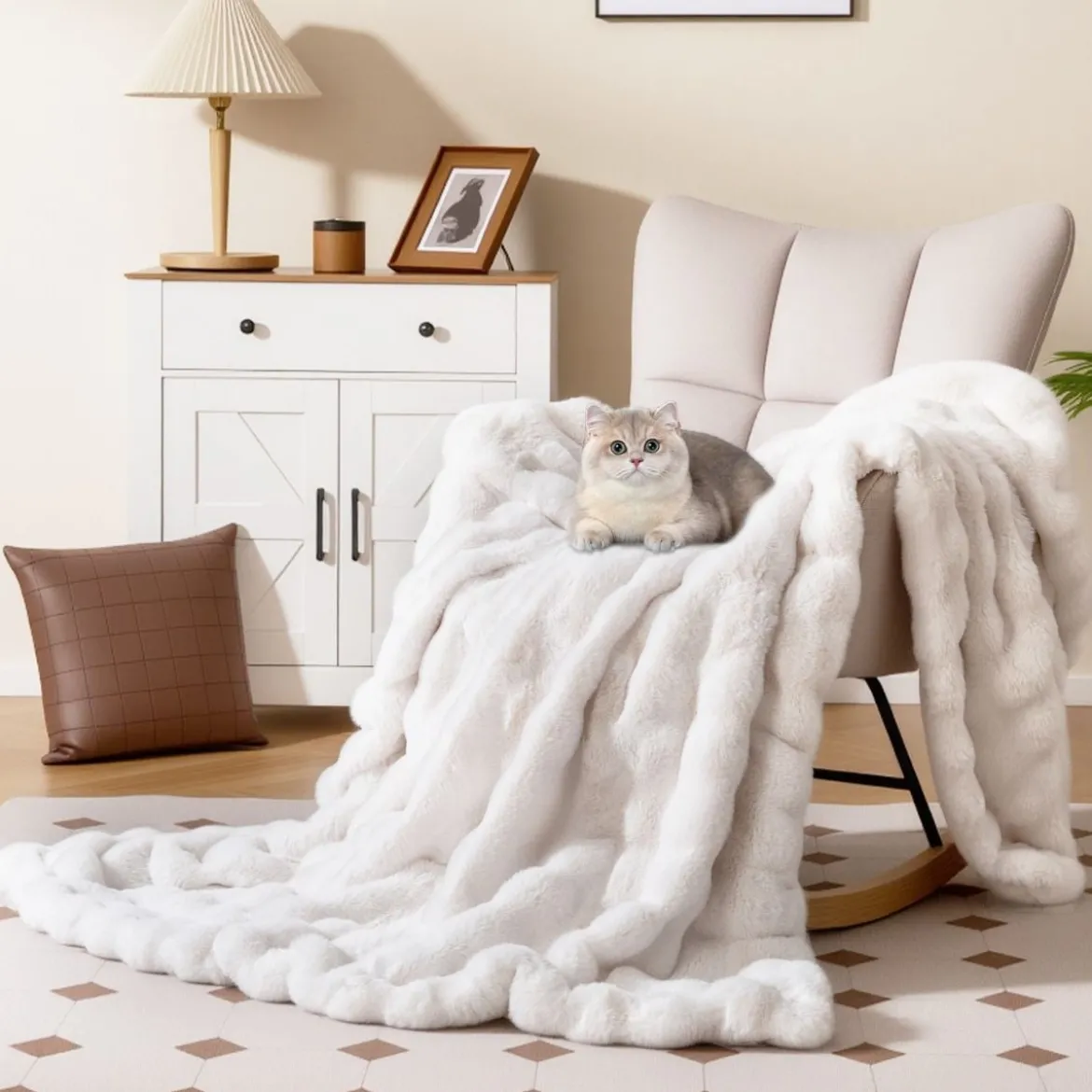 Luxuriöse Kunstpelz-Decke Flauschige Plüsch Kaninchenfell Blasen Decke Beige 178 x 203 cm