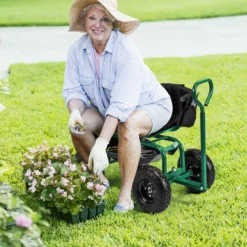 Mobiler Sitz für die Gartenarbeit Gartenwagen lenkbarer Werkzeugwagen mit Tablett Aufbewahrungskorb Grün