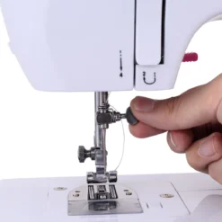 Nähmaschine tragbar Mini-Elektro-Stickmaschine mit 16 Nähfuntkionen 30,5x12x25cm