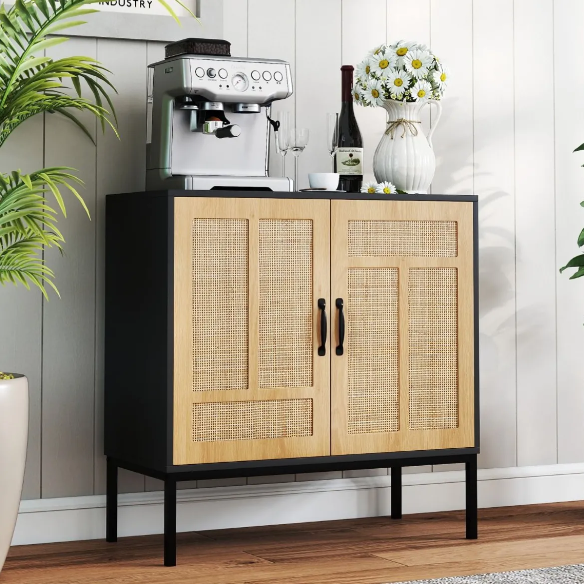 Rattan Sideboard mit 3-Fach Verstellbarem Regal & 2 Türen Boho Buffet Akzentschrank Schwarz