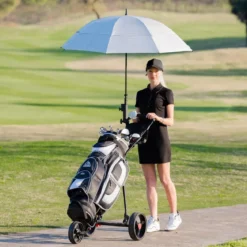 3-rädriger Golfwagen klappbarer leichter eiserner Golfwagen mit verstellbarem TPR-Griff Metall Golf Push Cart Schwarz
