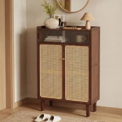 Schuhschrank Bambus mit 2 Rattantüren Rutschfesten Füßen & 6 Ebenen 67 x 33 x 107 cm Braun