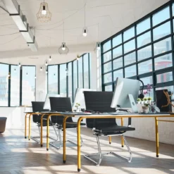 Set aus 4 Bürostühlen Moderne Konferenzstühle mit Mittlerer Rückenlehne & Kufengestell Schwarz