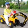 Sitzbagger mit Eingebautem Ablagefach & 3 Steine & Helm Kinderbagger Sandbagger Rutscher Gelb