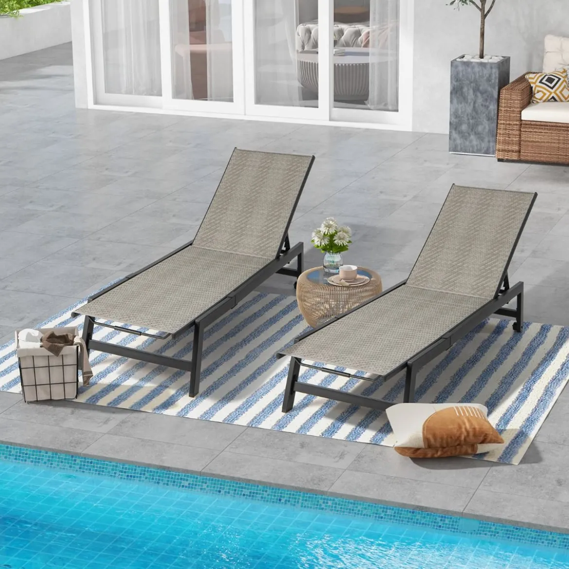 Sonnenliege aus Verzinktem Metall & PE-Rattan mit Rollen & 5-fach verstellbarer Rückenlehne
