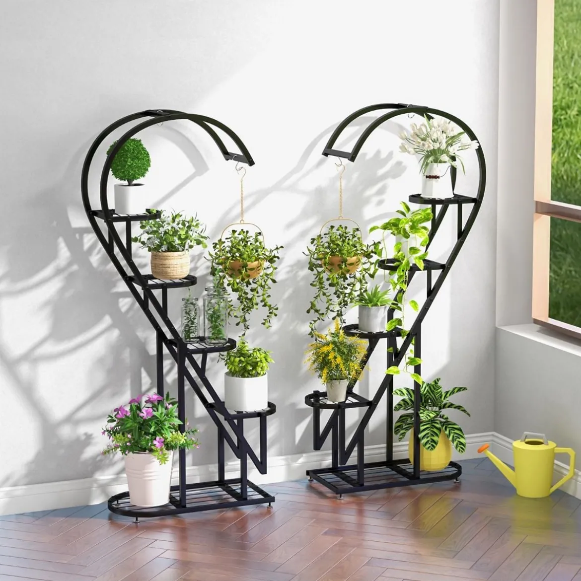 5-stufiger Metall Pflanzenständer Herzförmig Blumenregal mit Haken 71 x 30,5 x 148 cm Schwarz