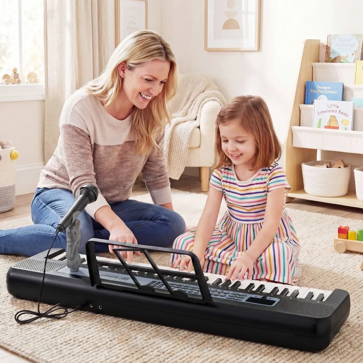 61 Tasten Kinder Piano Keyboard Innenmusikinstrument mit verstellbarem Ständer Mikrofon Schwarz