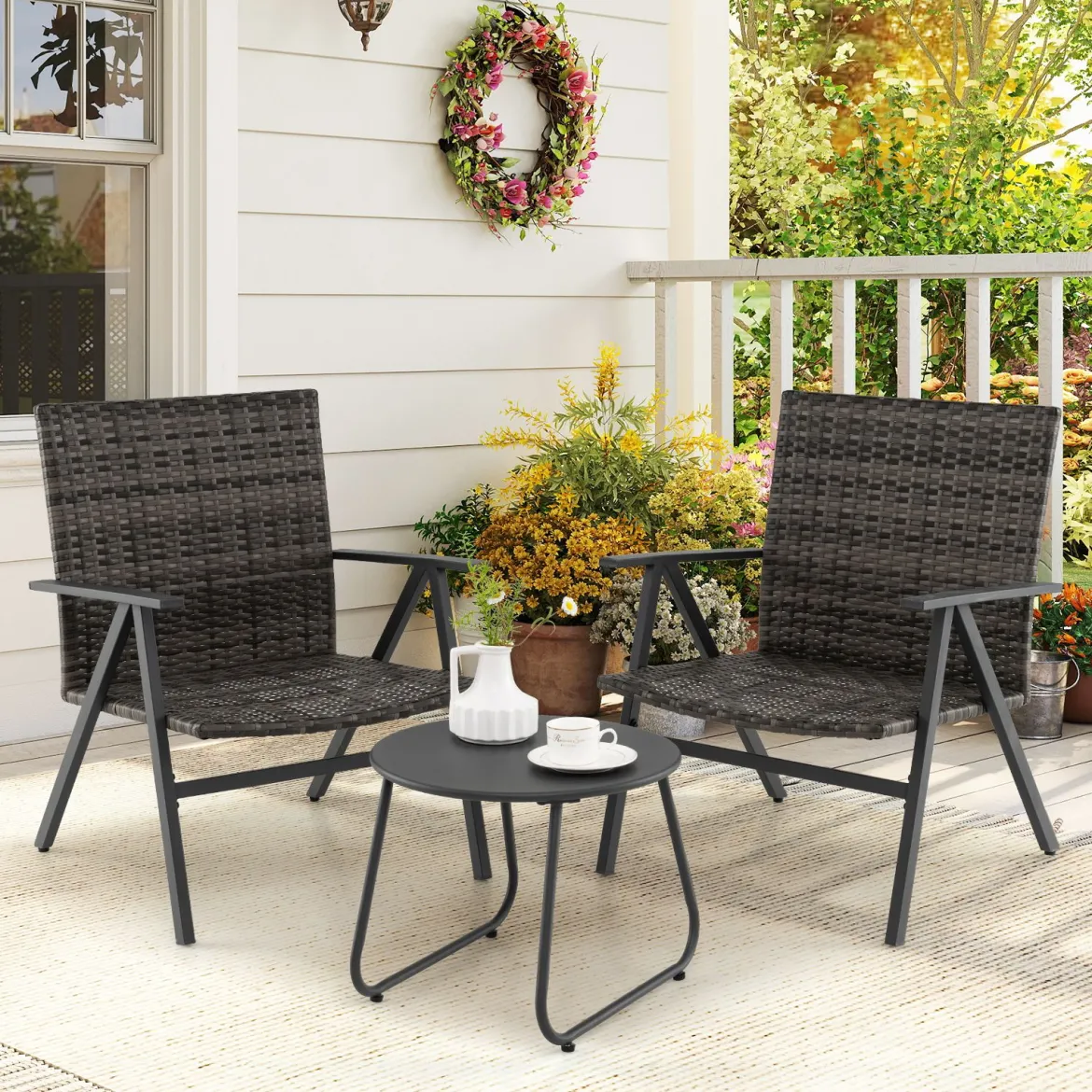 3-teiliges Bistro-Set für den Außenbereich Gartenmöbel-Set inkl. runder Beistelltisch & 2 Stühle aus Metallrahmen